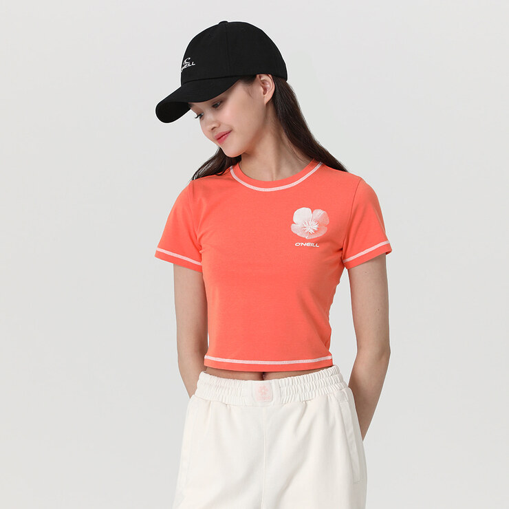O&#039;NEILL KOREA - [모델착장] 여성 코튼 싱글스판 크롭 반팔 티셔츠 OWTRM6301-304